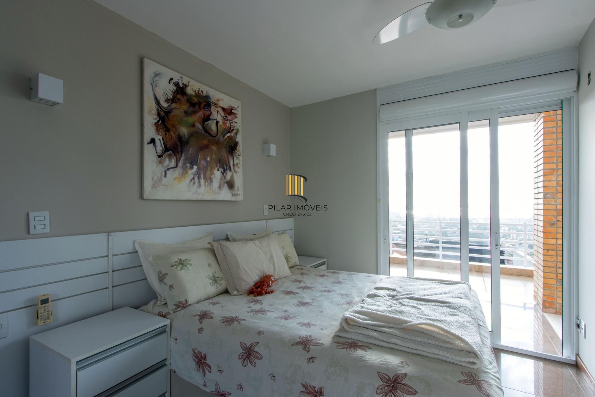 Casa 4 dormitórios com elevador