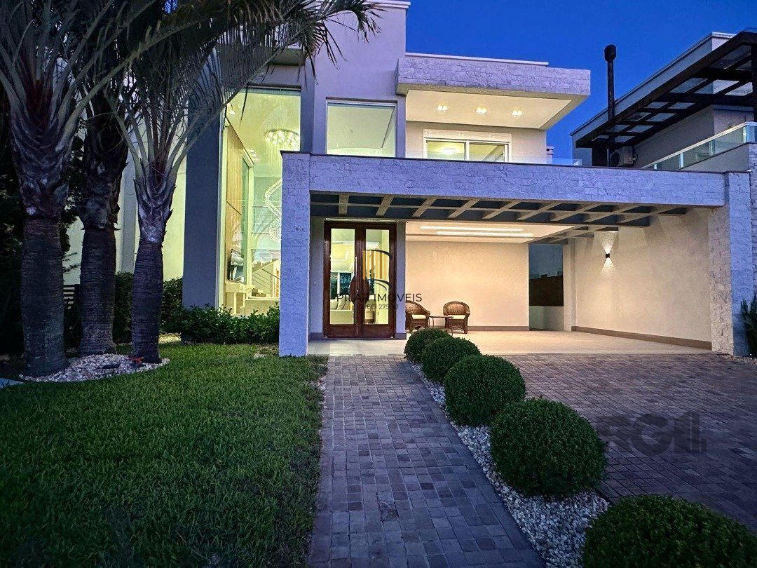 Casa de Condomínio 4 dormitórios no bairro Praia da Conceição