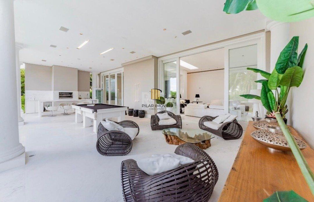 Casa Condominio para Venda - 745.25m², 6 dormitórios, sendo 4 suites, 6 vagas - Terra Ville
