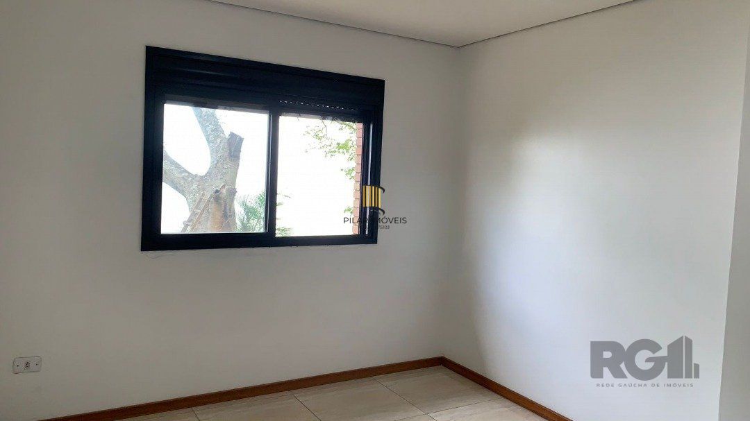 AMPLA CASA COM PRAIA PRIVATIVA NA ZONA SUL DE POA