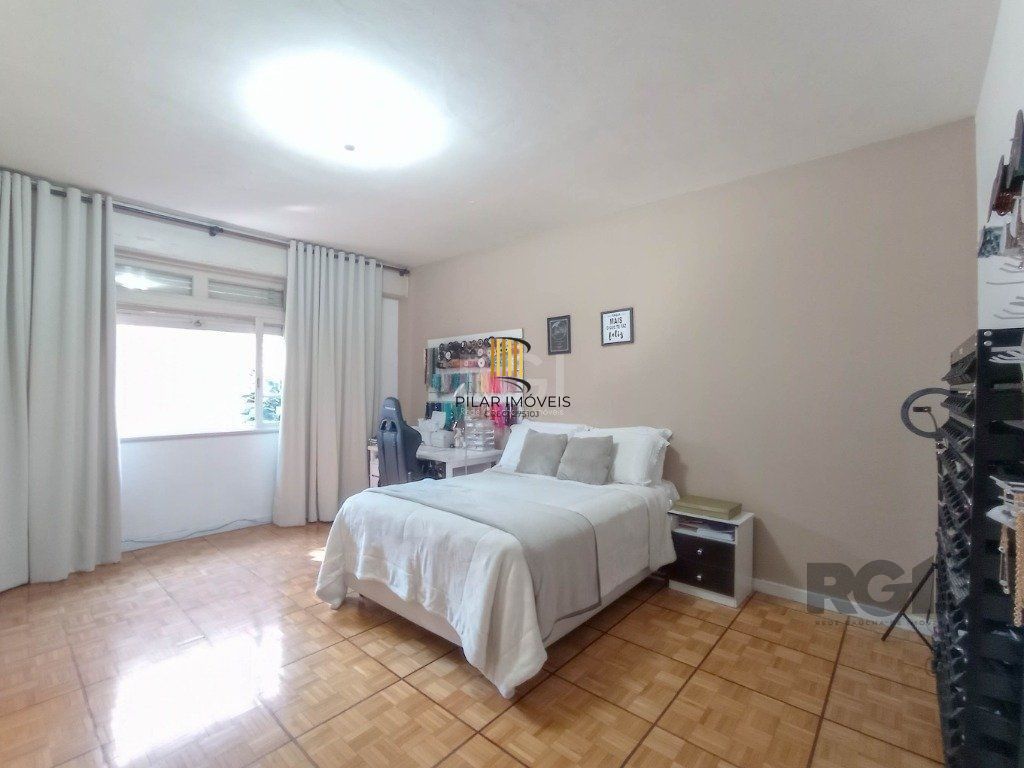 Casa para venda com 4 dormitórios no bairro Cristal