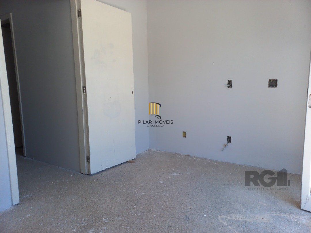 Casa para Venda - 254.27m², 3 dormitórios, 2 vagas - Vila Nova