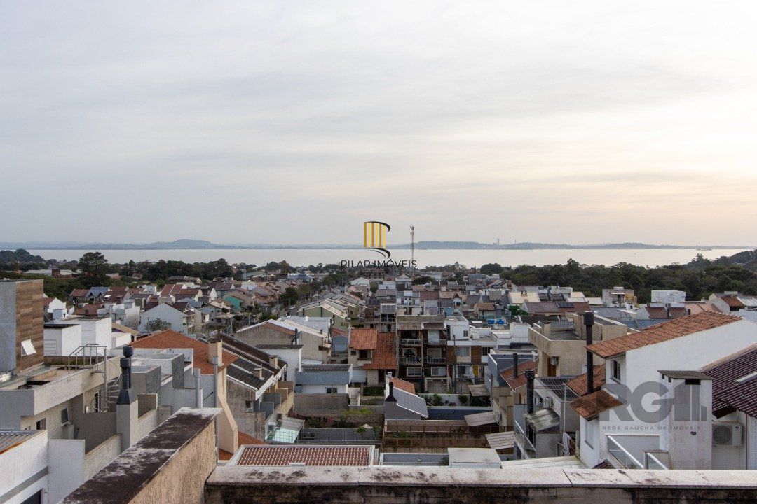 Casa à Venda no Guarujá - Porto Alegre