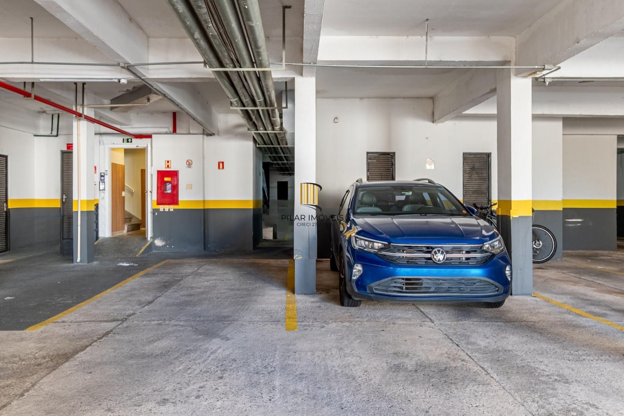 Cobertura com 172m privativos, 3 dormitórios e 2 vagas de garagem