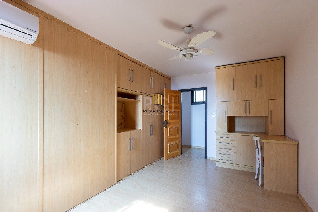 Casa para Venda - 500m², 4 dormitórios, sendo 1 suites, 4 vagas - Vila Conceição