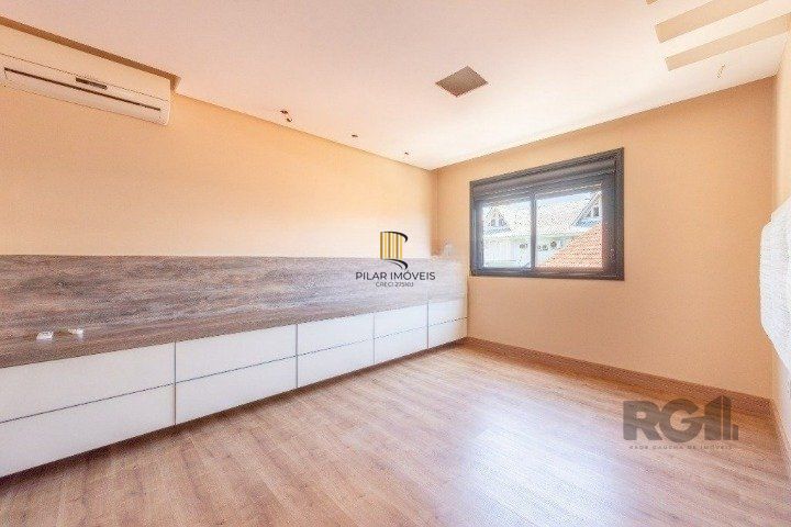 Casa de Condomínio 3 dormitórios no bairro Vila Conceição