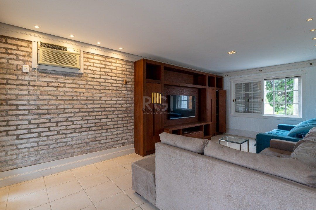Casa Condominio para Venda - 348m², 3 dormitórios, sendo 1 suites, 2 vagas - Terra Ville