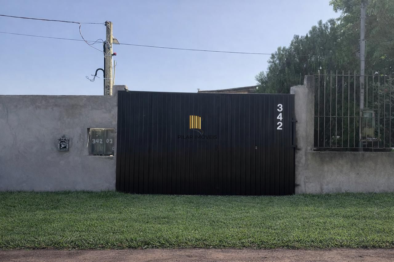 Casa 2 dormitórios no bairro Hípica