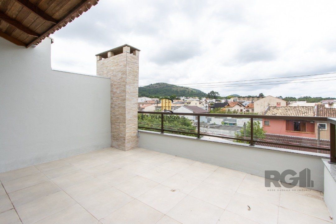 Sobrado 2 dormitórios  mais terreno de esquina de 192m2