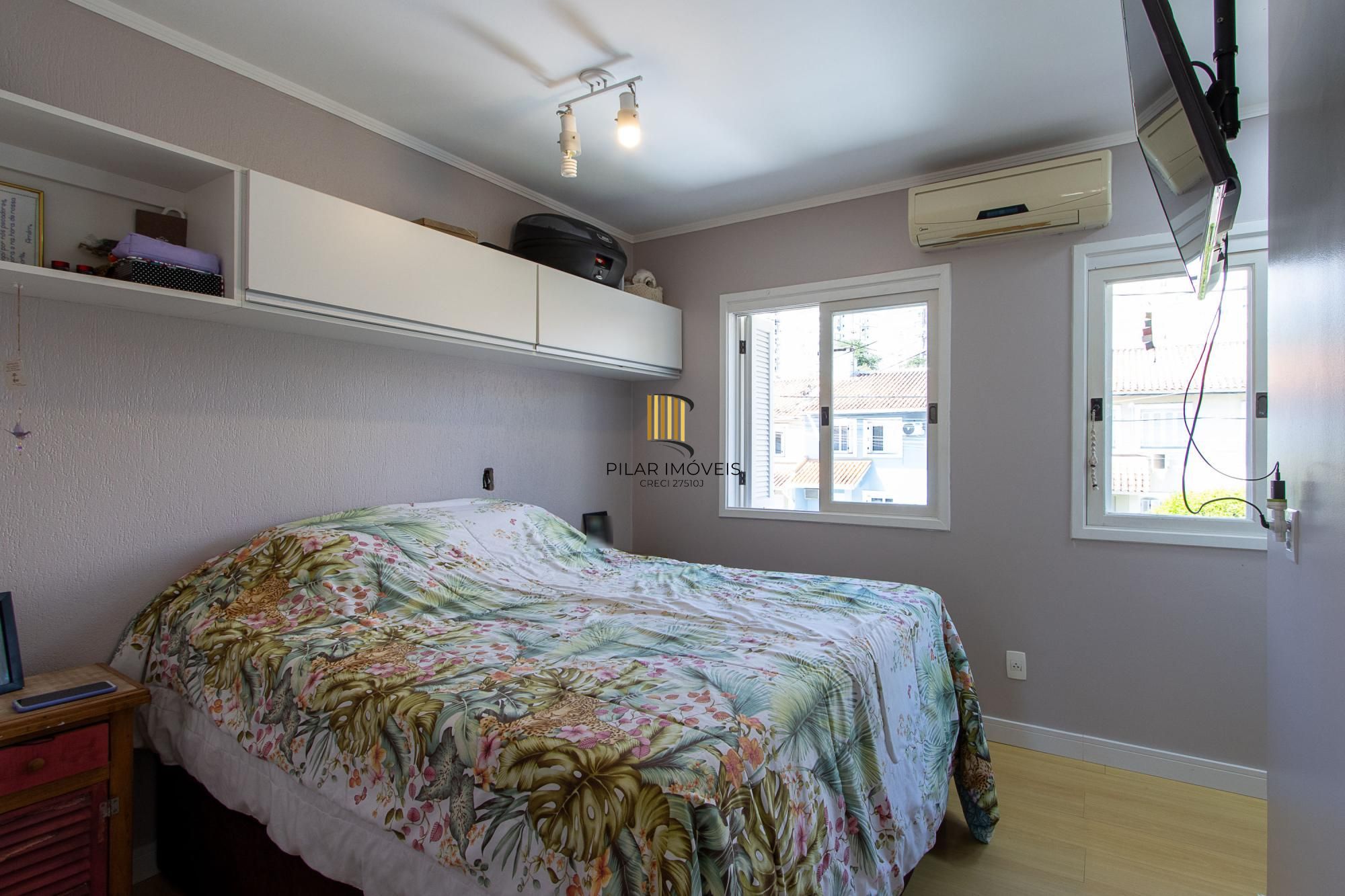 Casa em condominio com piscina