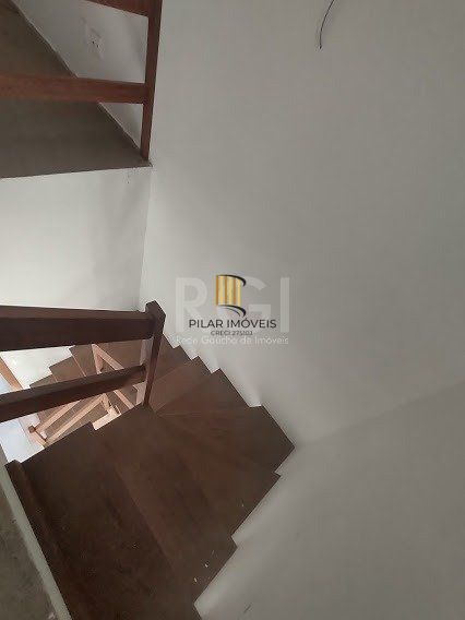 Casa 2 dormitórios no bairro Guarujá