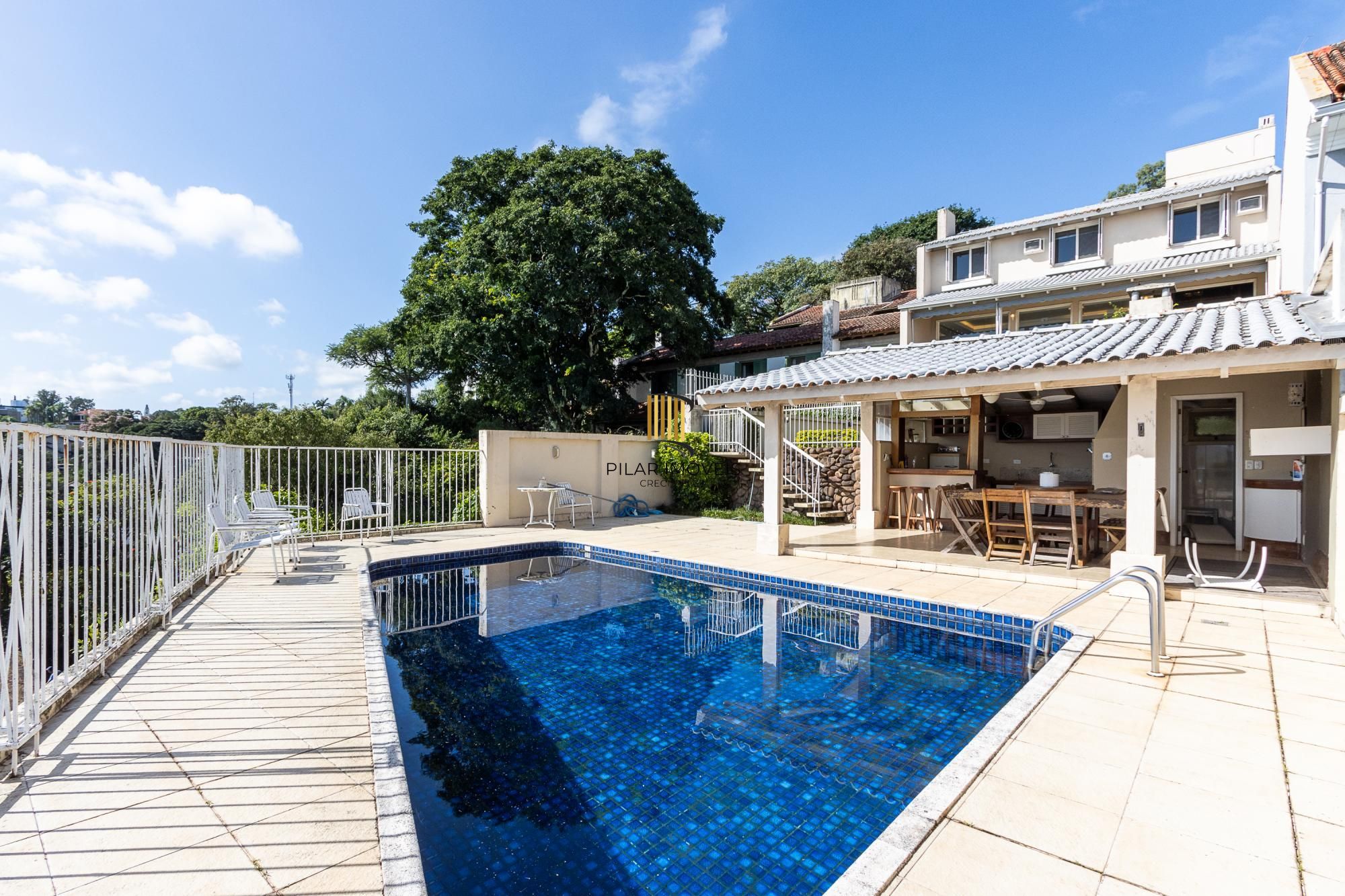 Residência em endereço nobre na Vila Assunção, com vista privilegiada para o Guaíba e clubes náuticos!