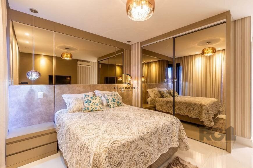 Casa de Condomínio 5 dormitórios no bairro Xangri-la