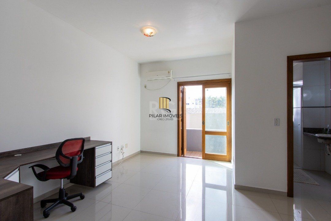 Casa para Venda - 204m², 3 dormitórios, sendo 3 suites, 2 vagas - Espirito Santo