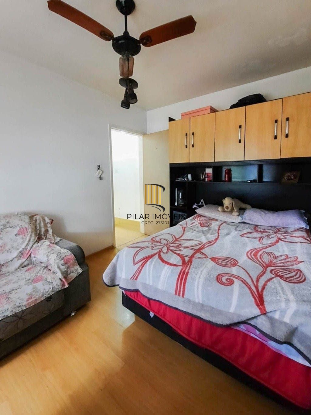 Apartamento de 2 dormitórios á venda no bairro Cristal em Porto Alegre.