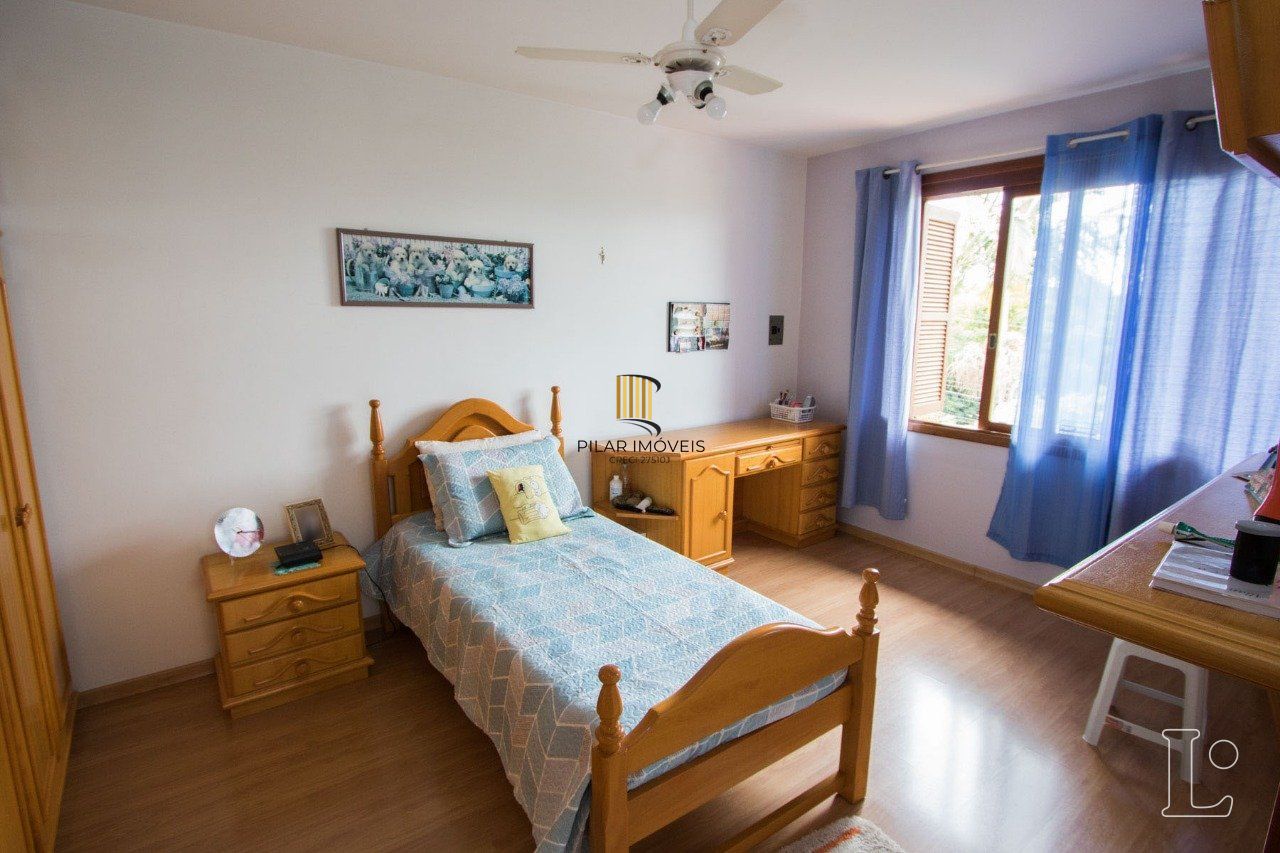 Casa para Venda - 416.89m², 4 dormitórios, sendo 1 suites, 5 vagas - Tristeza