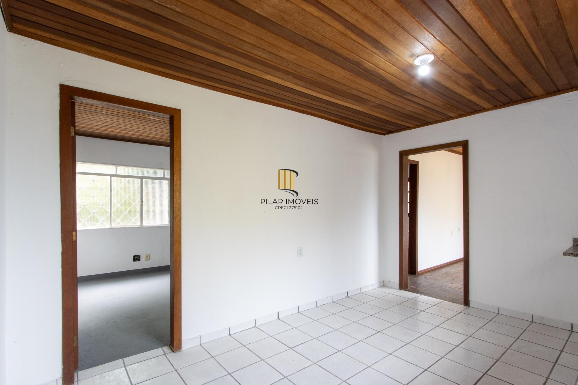 Casa para Venda - 235m², 2 dormitórios, 4 vagas - Cavalhada