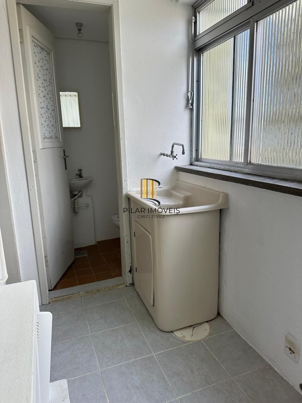 Apartamento 2 quartos bairro Cristal.