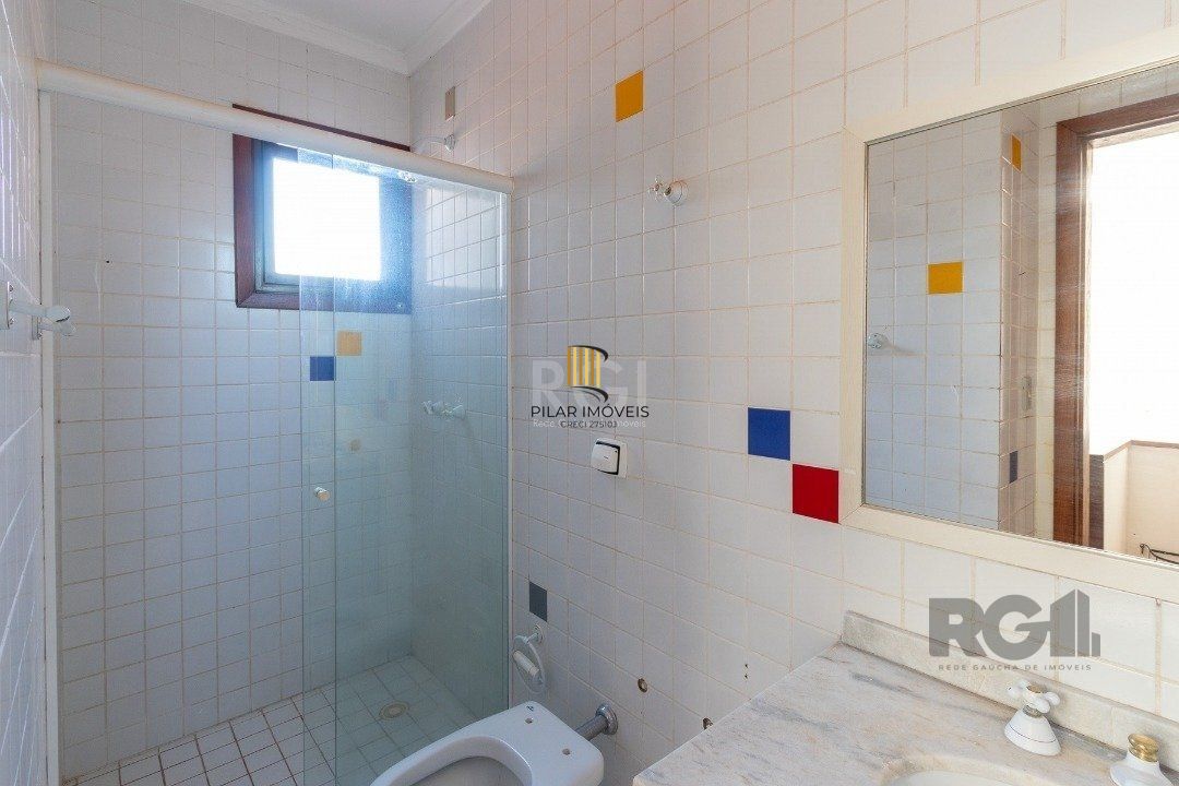 Casa em condomínio fechado para venda no bairro Jardim Isabel, com aproximadamente 197m² de área privativa,.