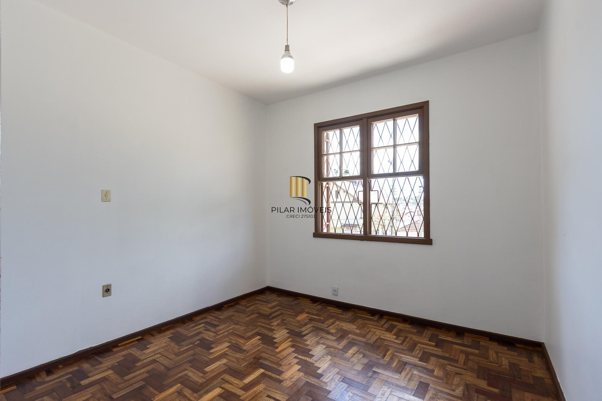 CASA 2 DORMITÓRIOS  NO SANTA TEREZA