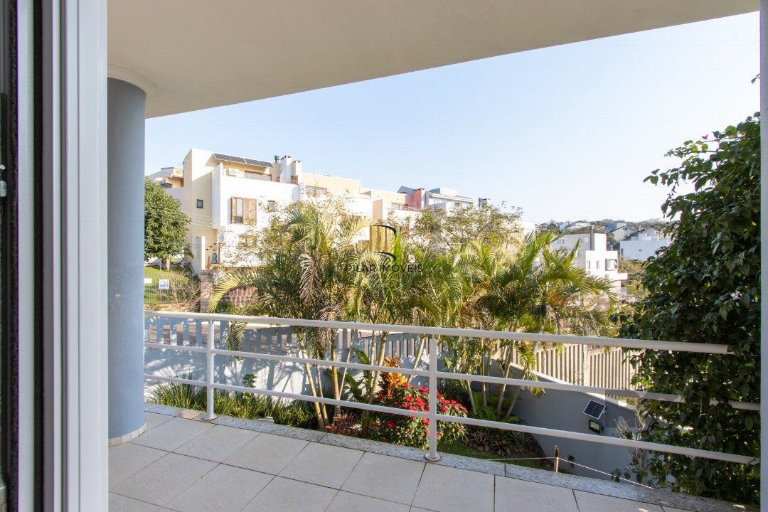 Casa de Condomínio 3 dormitórios no bairro Vila Nova