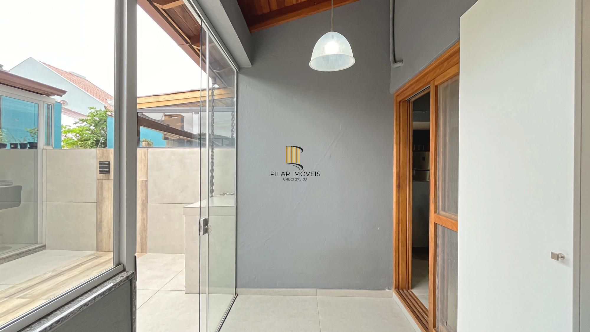 Casa 2 dormitórios no bairro Aberta dos Morros