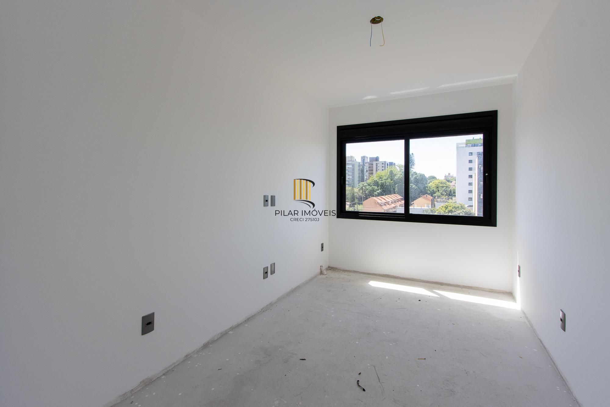 Casa em condomínio com conforto e exclusividade no bairro Tristeza