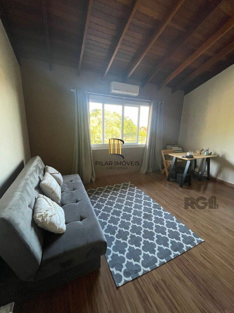 Casa 3 dormitórios no bairro Espírito Santo