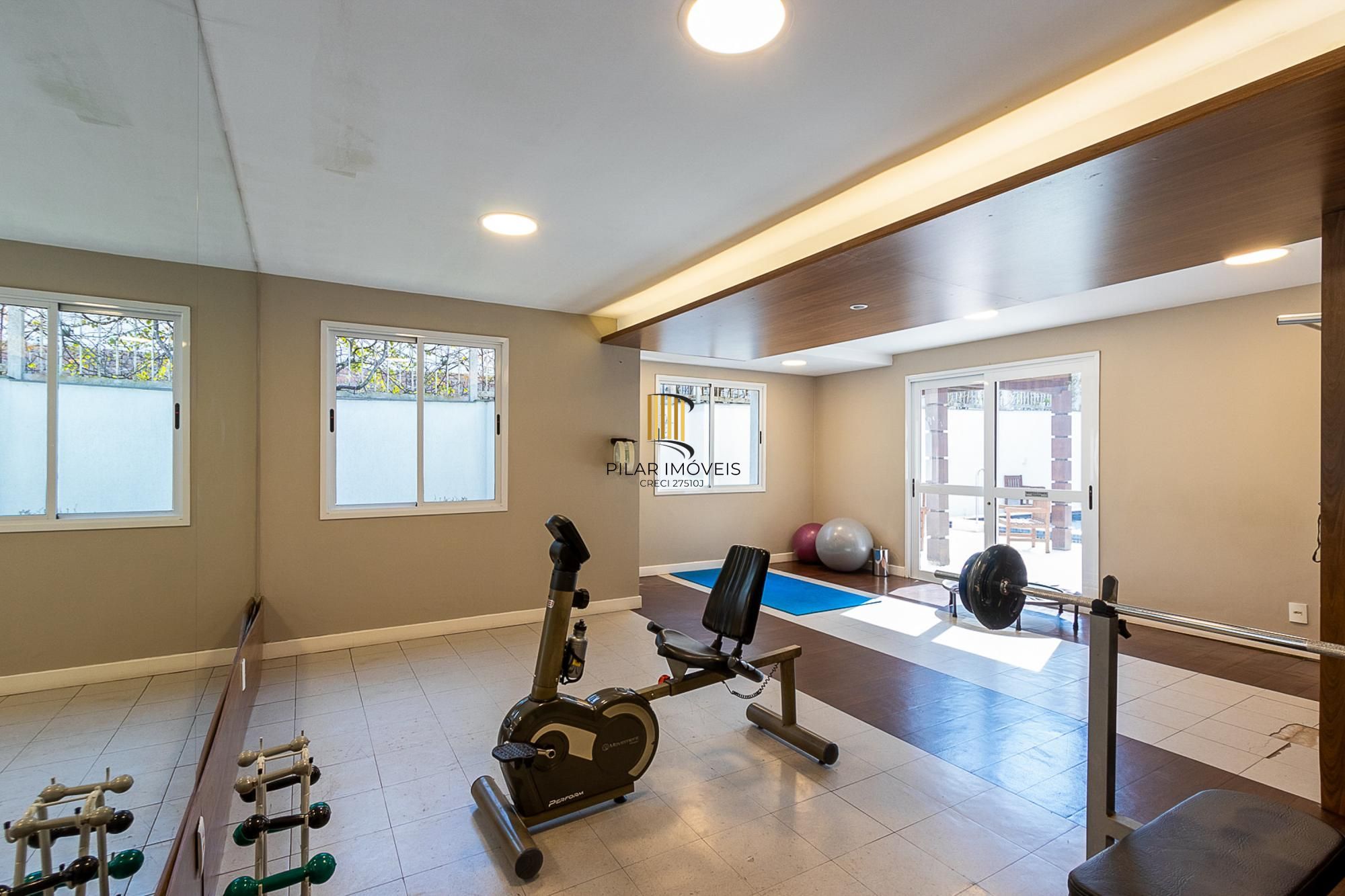 **Apartamento Mobiliado de 3 Quartos na Tristeza, Porto Alegre - Venda por R$ 595.000,00**