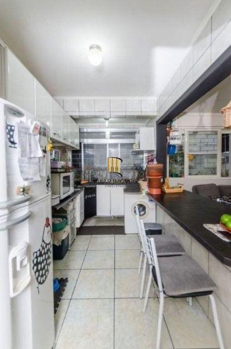 Apartamento térreo 2 dormitórios I bairro Camaquã