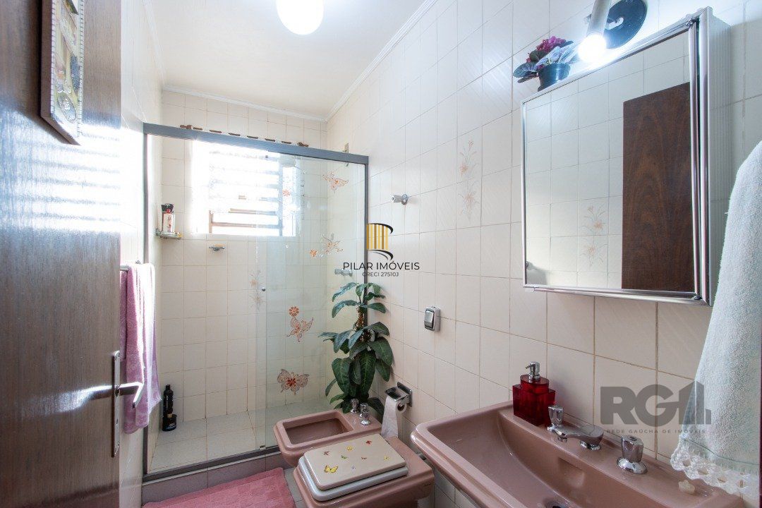 Casa 4 dormitórios no bairro Cristal