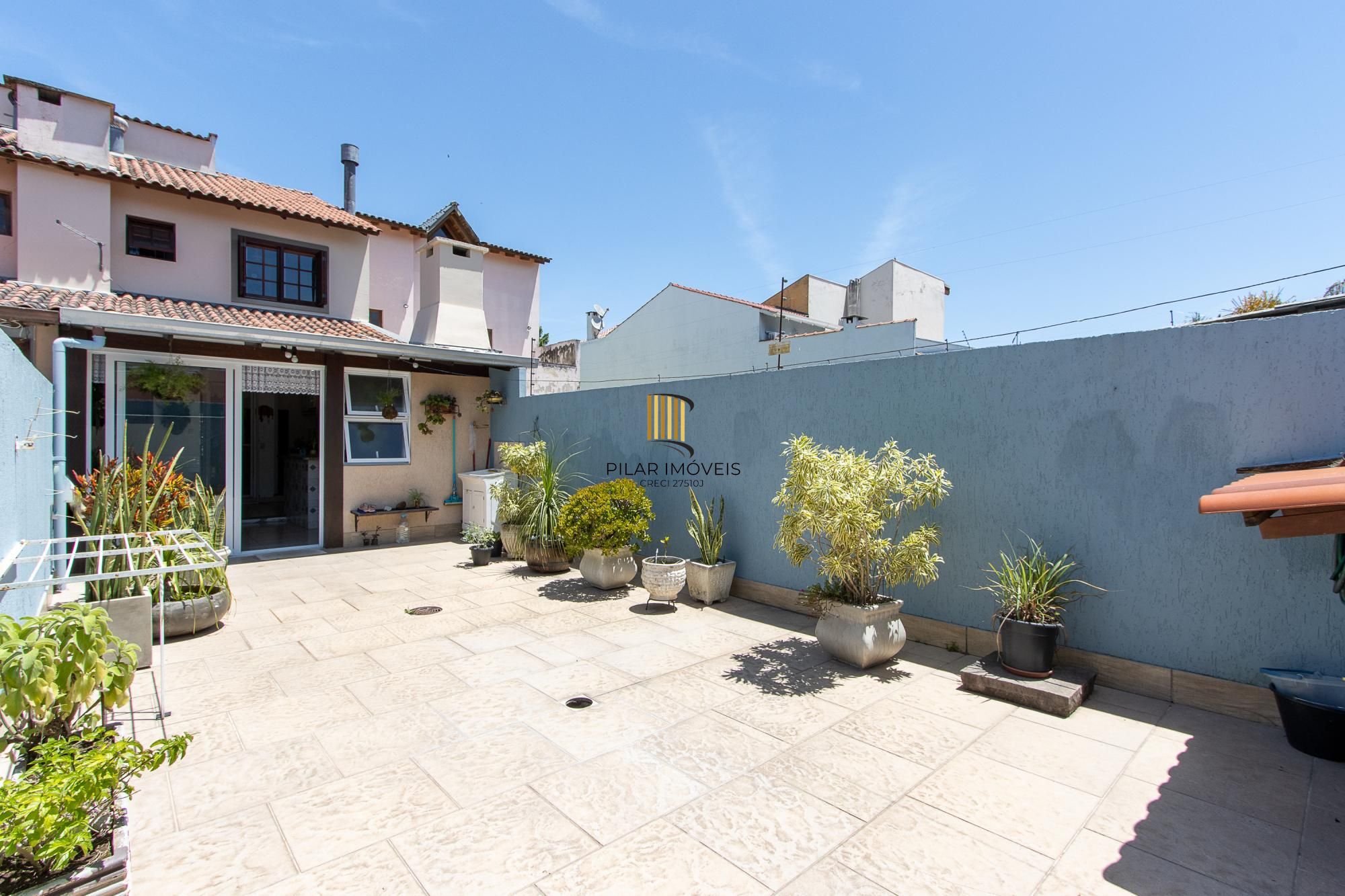 Casa para Venda - 110.14m², 2 dormitórios, sendo 1 suites, 2 vagas - Hípica