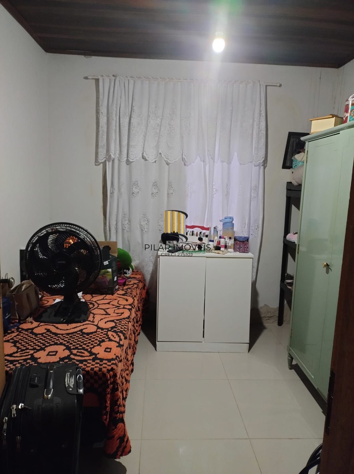 Casa para Venda - 182m², 2 dormitórios, sendo 1 suites, 3 vagas - Lami