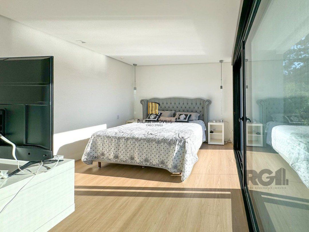 Casa Condominio para Venda - 340m², 4 dormitórios, sendo 4 suites, 4 vagas - Alphaville
