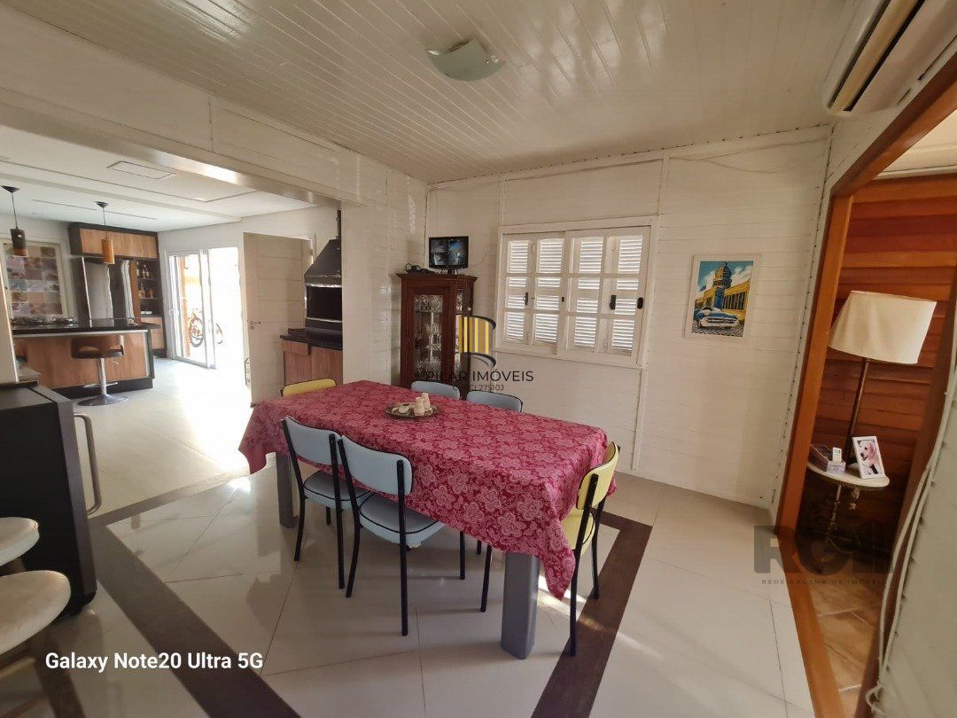 Casa 2 dormitórios no bairro Espírito Santo