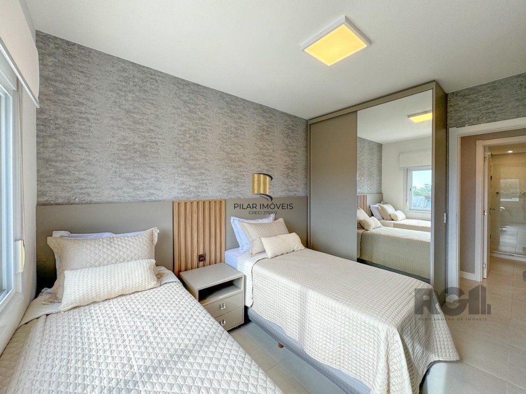 Apartamento para Venda - 138.33m², 3 dormitórios, sendo 1 suites, 3 vagas - Centro