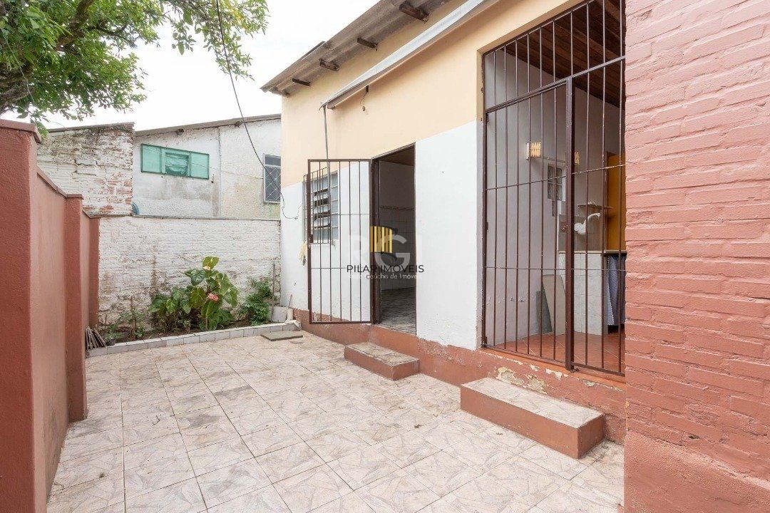 Casa para Venda - 50m², 2 dormitórios, 1 vaga - Cavalhada