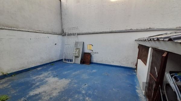 Casa 3 dormitórios no bairro Hípica