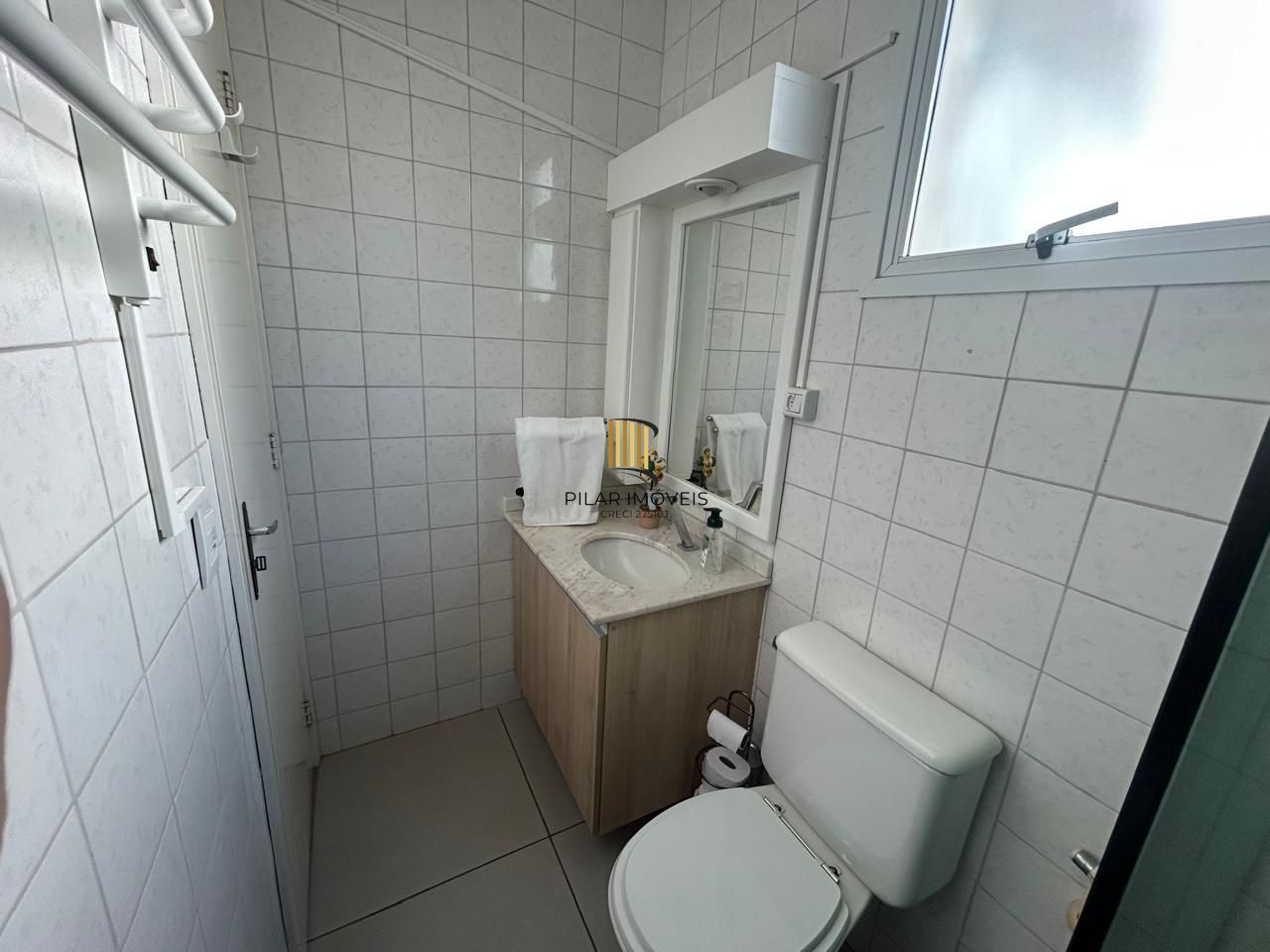 Apartamento 2 dormitórios  I Vaga  de garagem- bairro Tristeza