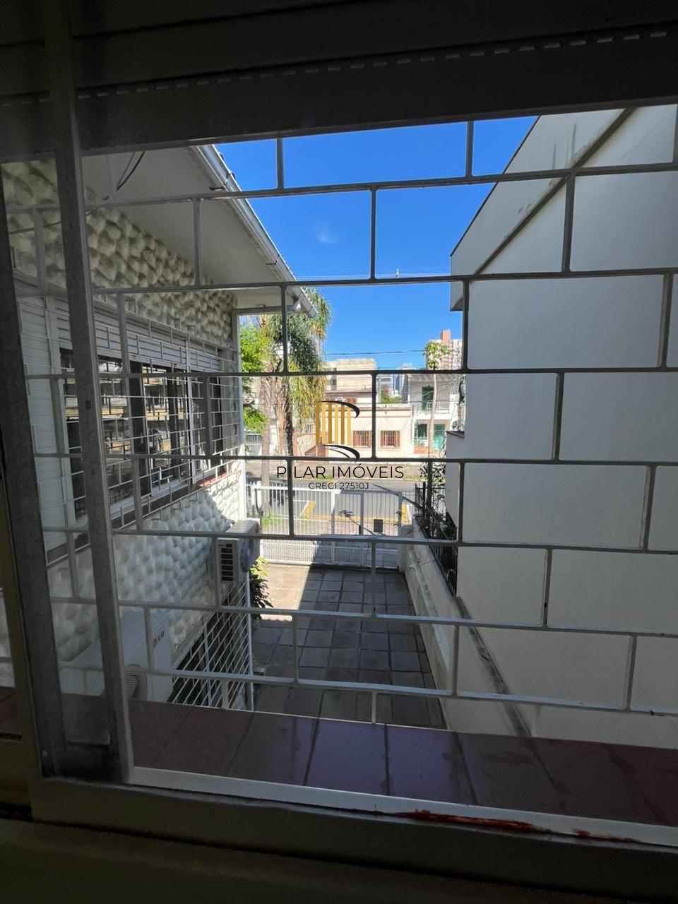 Linda casa à venda no bairro Azenha!!!