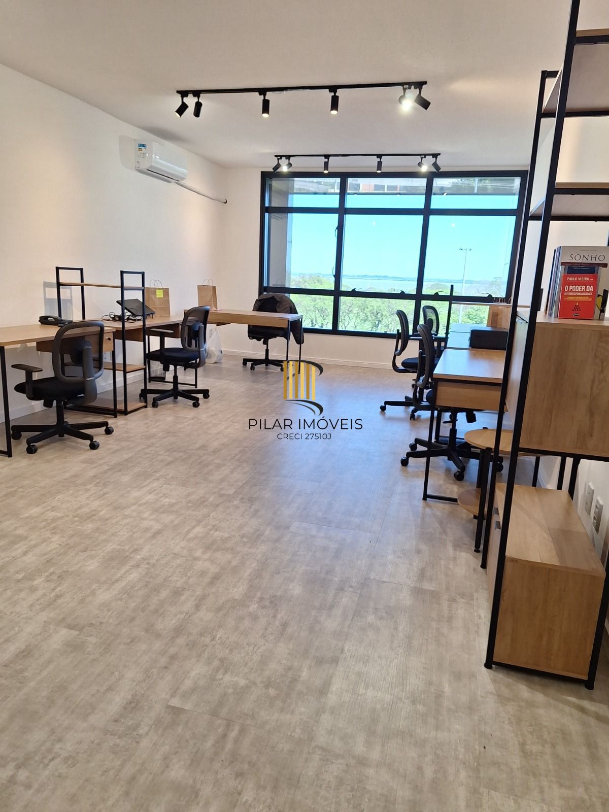 Sala Comercial mobiliada no Menino Deus