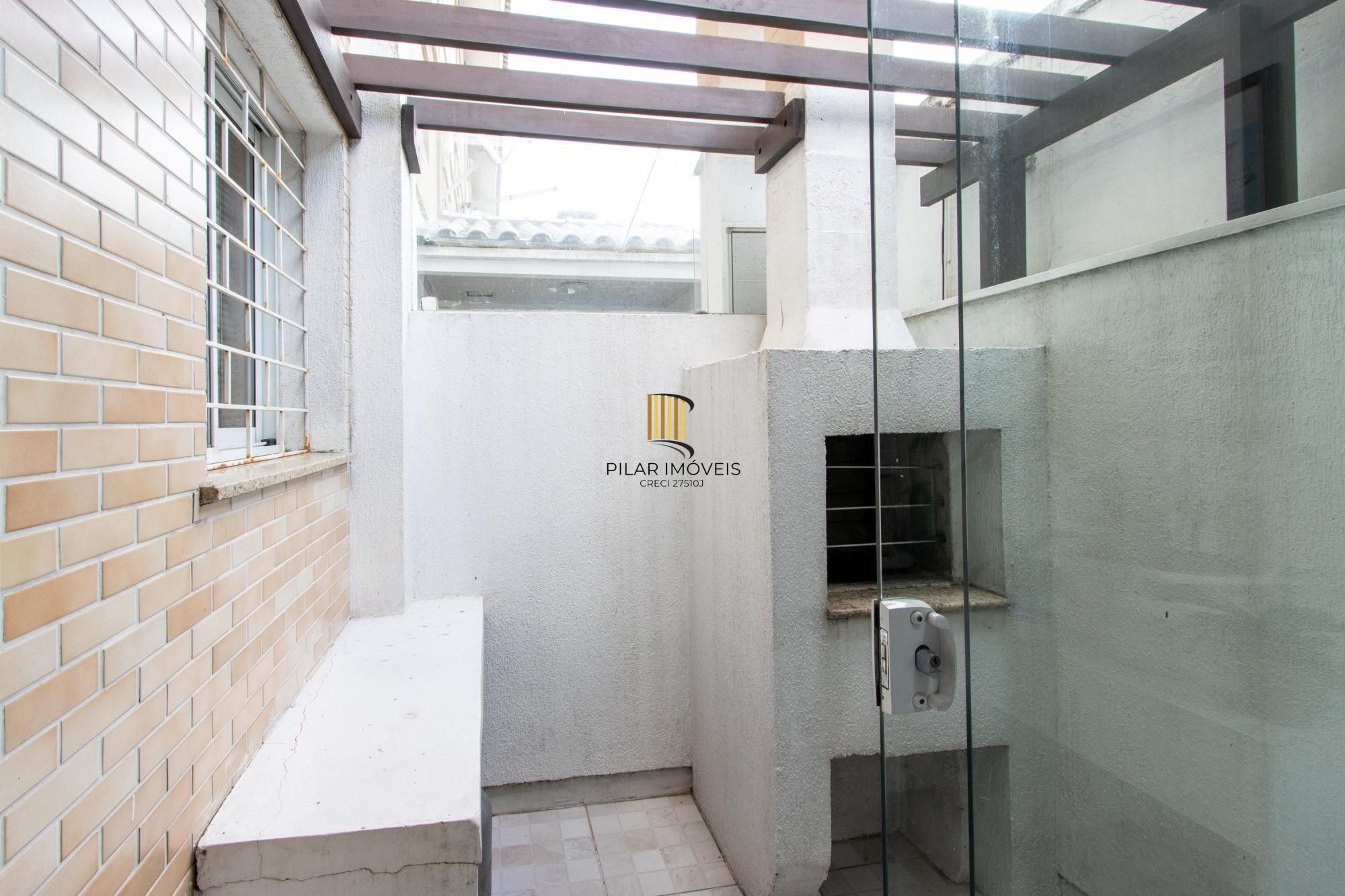 Casa de Condomínio 3 dormitórios no bairro Cavalhada