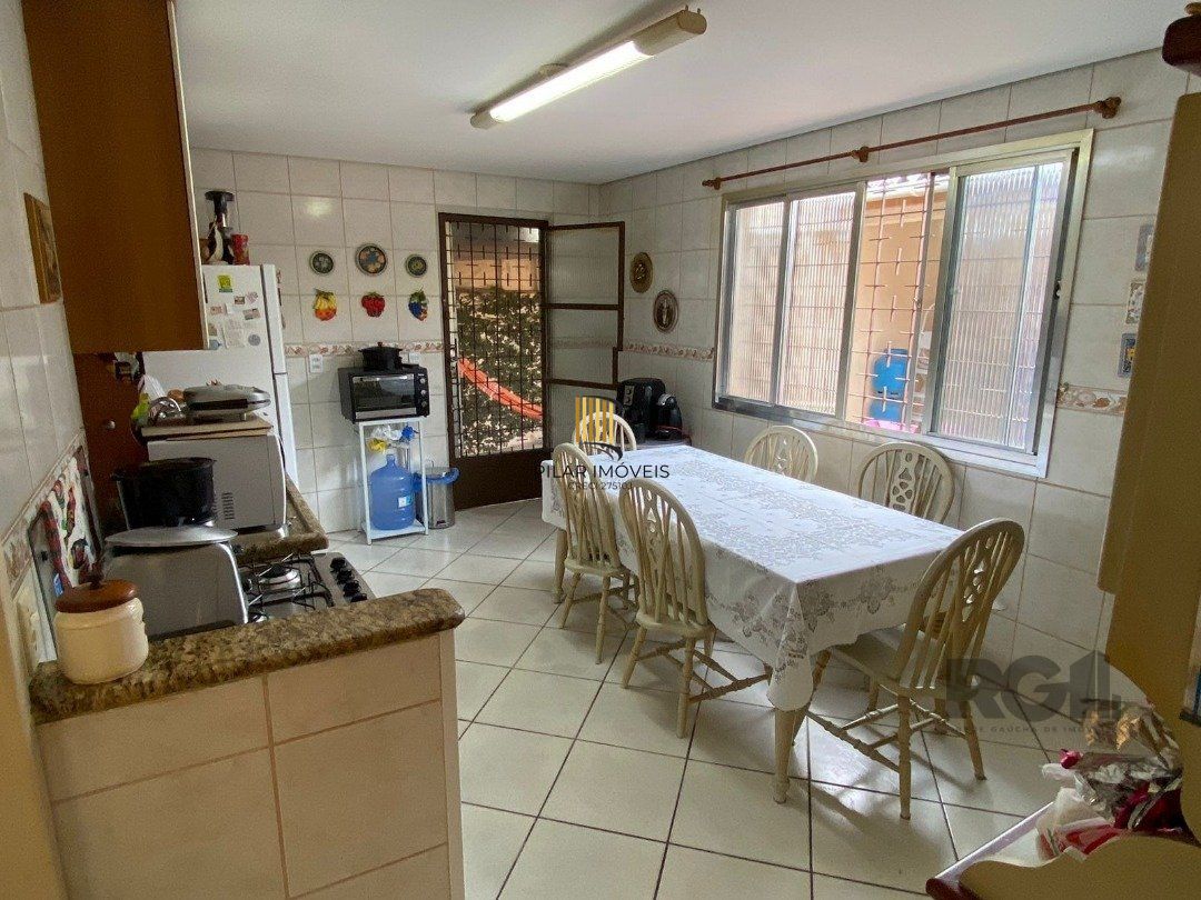 Casa 3 dormitórios no bairro Vila São José