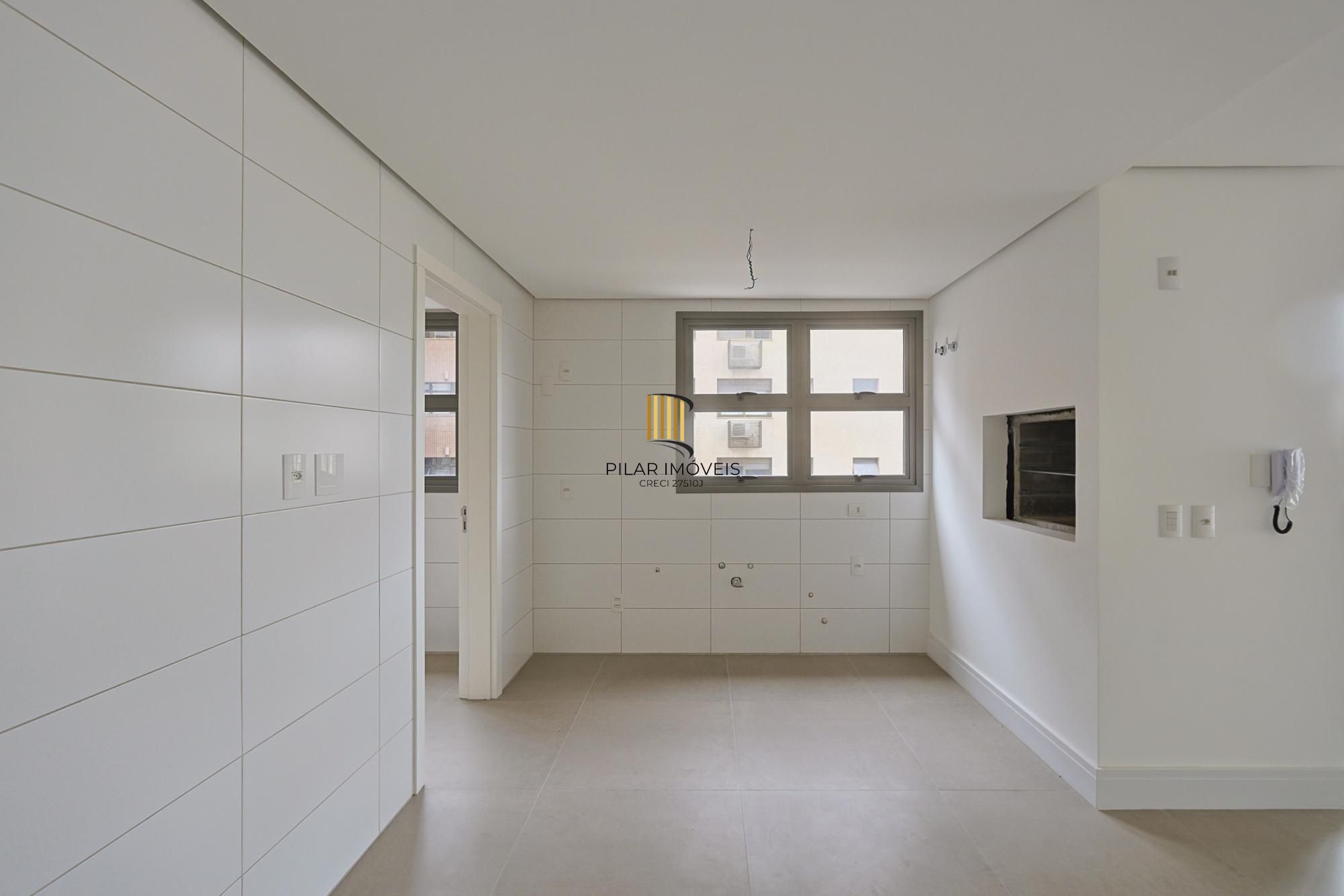 Apartamento com 217m² e 3 dormitórios no bairro Tristeza em PORTO ALEGRE para Comprar