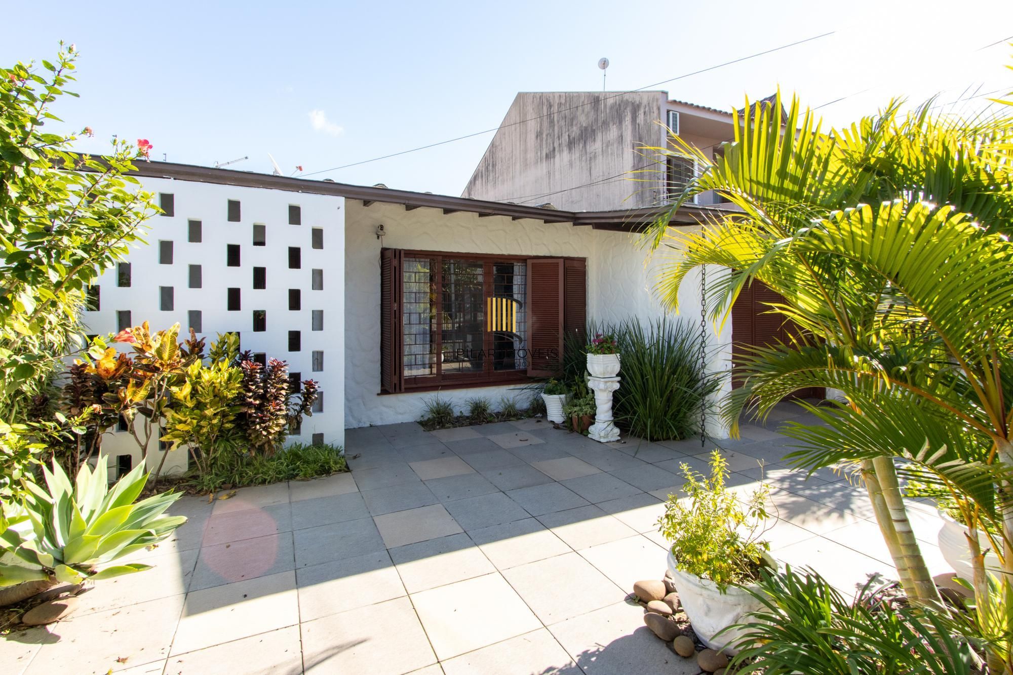 Casa 3 dormitórios no bairro Cavalhada