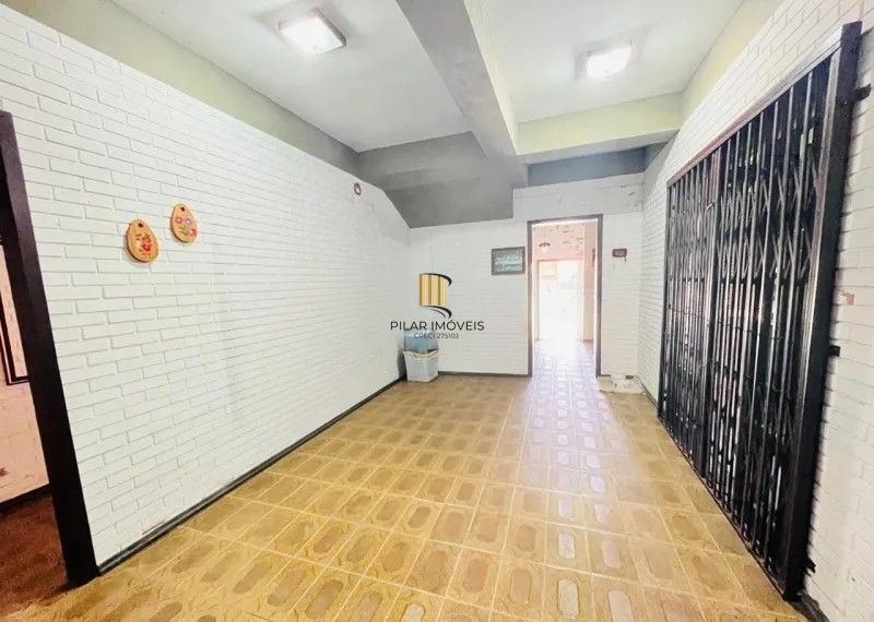 Casa 7 dormitórios no bairro Litoral