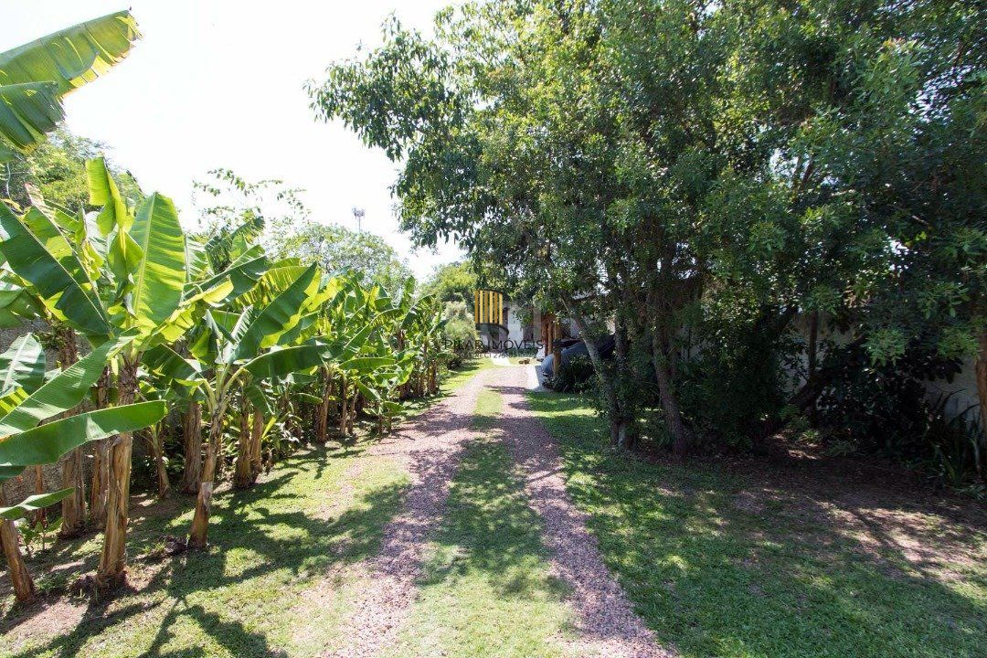 Casa para Venda - 250m², 3 dormitórios, sendo 2 suites, 3 vagas - Ponta Grossa