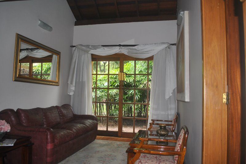 Casa Condominio para Venda - 550m², 4 dormitórios, sendo 4 suites, 2 vagas - Jardim do Sol