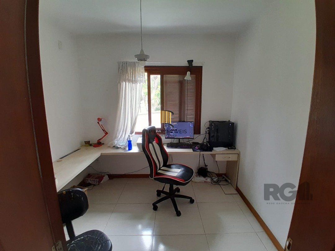Casa para Venda - 220.83m², 3 dormitórios, 2 vagas - Vila Nova