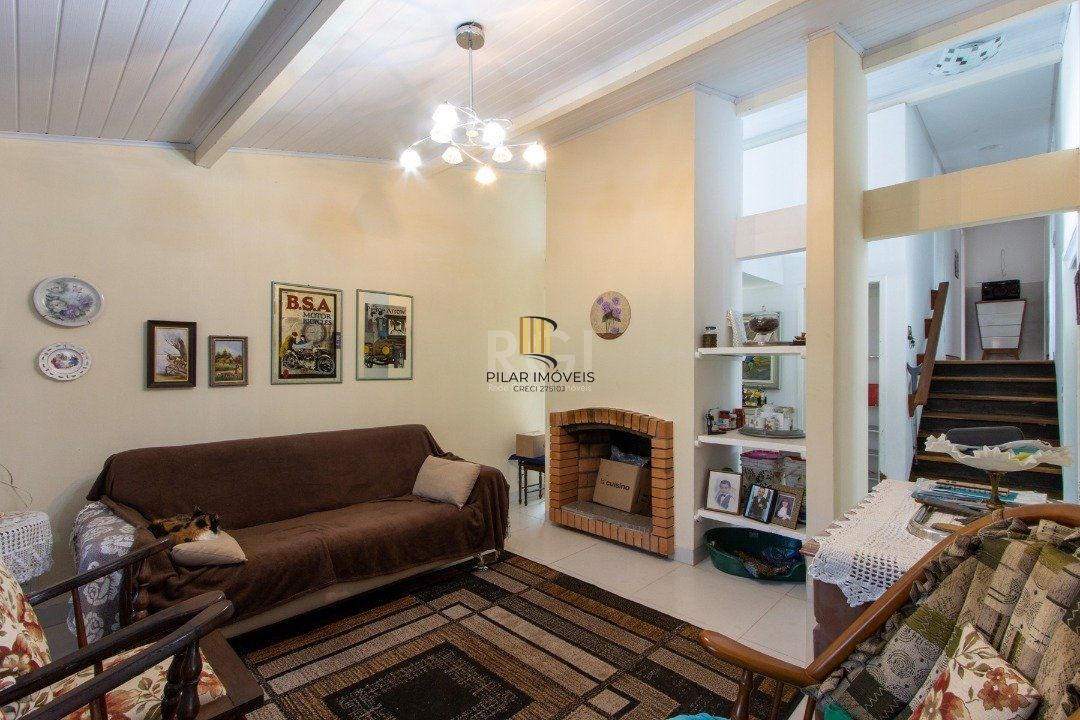 Casa para Venda - 180m², 3 dormitórios, sendo 1 suites, 2 vagas - Ipanema